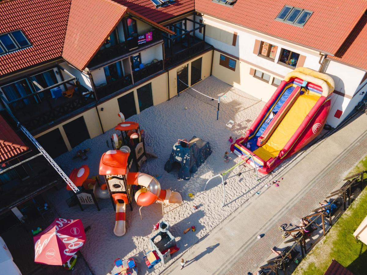 Arena Slonca Hotel Leba Exterior photo